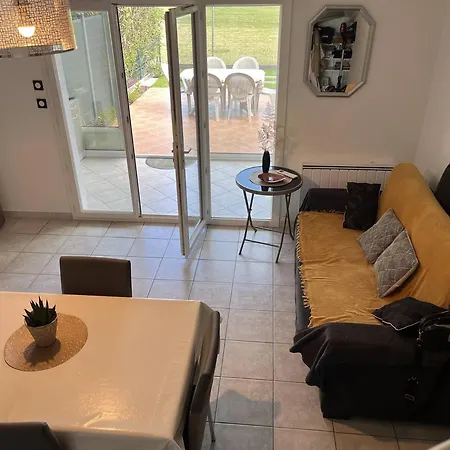 Climatise Avec Piscine, Golf, Et Terrasses - Capacite 5 Personnes - Fr-1-749-59 *